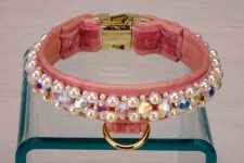 Classic Pearl Collar